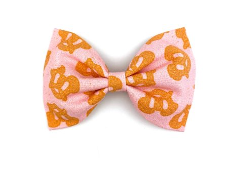 Pretzel :: Classic Bow Hot on Sale