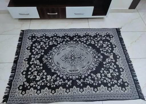 Ravishing Carpets for living room   home - 5x7 feet (Black) Hot on Sale